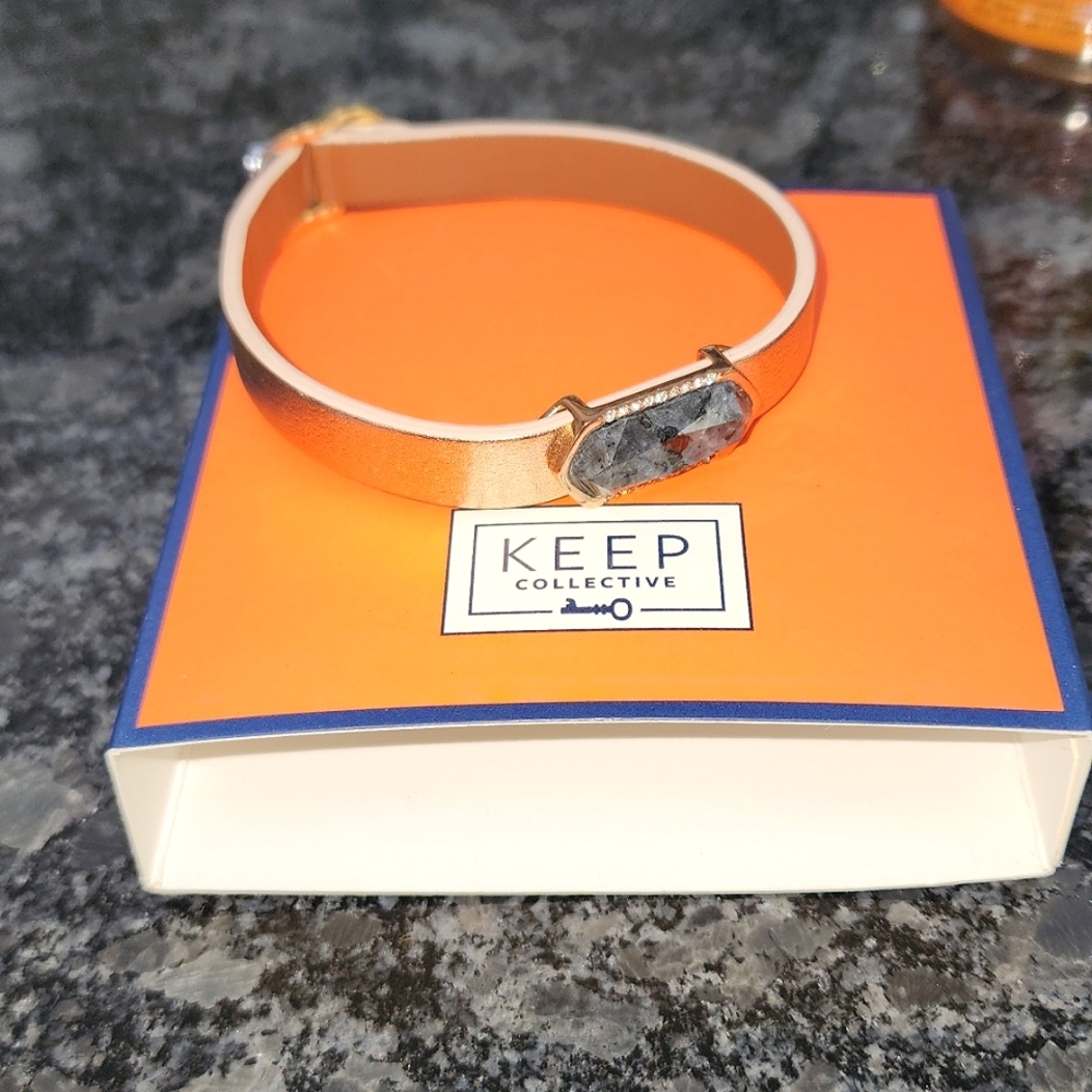 Women's Bracelet With Stone